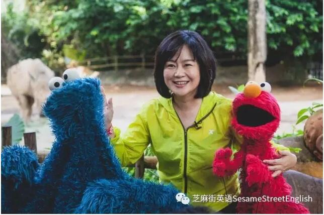 這個春節(jié)Elmo又來CCTV和我們“過年啦”！