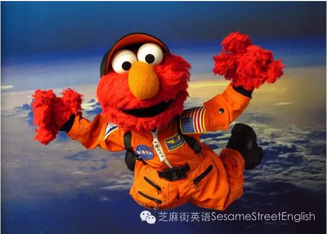 在無(wú)重力情況下，Elmo是這樣滴