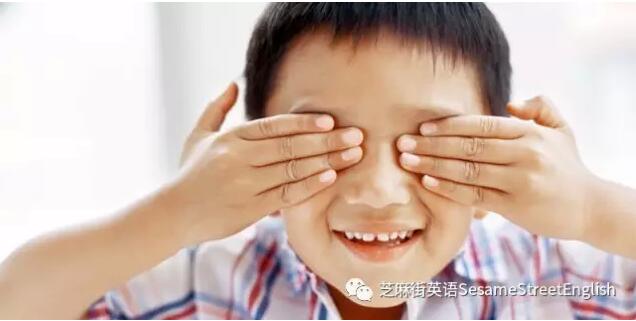 保持平衡在閉著眼睛時(shí)會(huì)比睜開眼睛更難做到